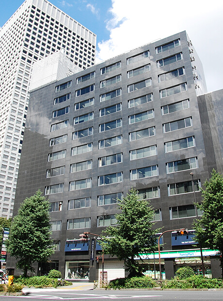東京本社外観